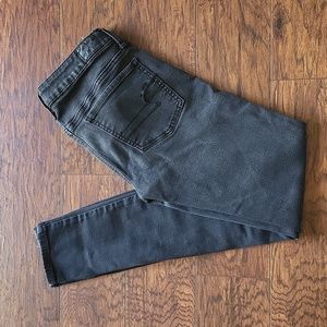 American Eagle Outfitters. Jeggings. Super Stretch Size 4 Black